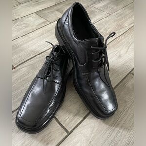 Mens Bostonian dress shoes